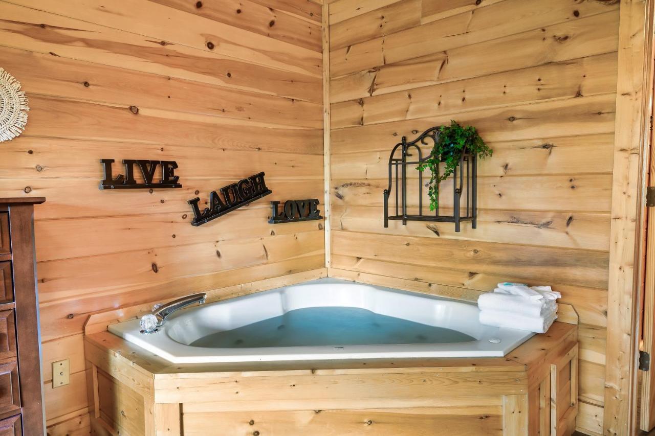 Summer Sale! Pool, Sauna, View, Hottub, Game Sevierville Buitenkant foto