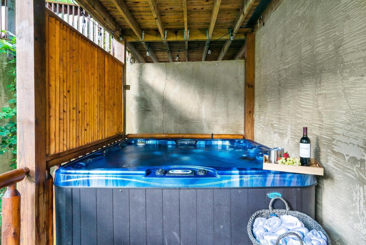 Summer Sale! Pool, Sauna, View, Hottub, Game Sevierville Buitenkant foto