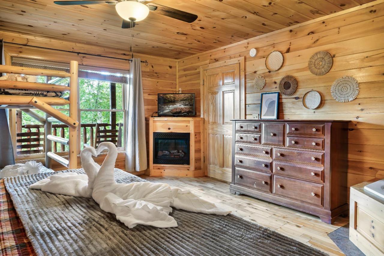 Summer Sale! Pool, Sauna, View, Hottub, Game Sevierville Buitenkant foto