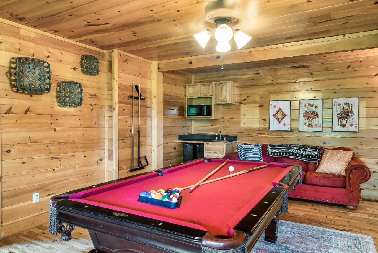 Summer Sale! Pool, Sauna, View, Hottub, Game Sevierville Buitenkant foto