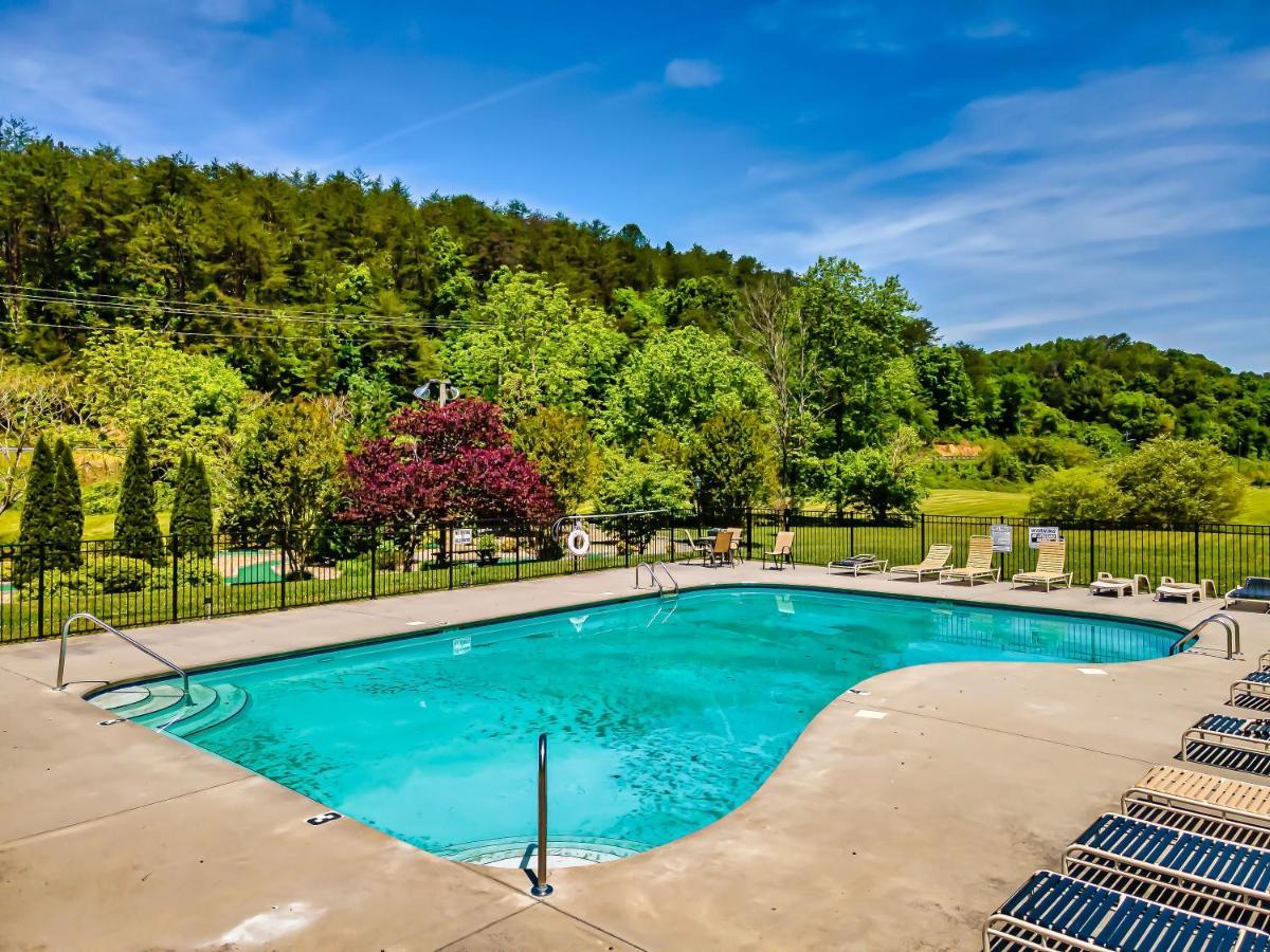 Summer Sale! Pool, Sauna, View, Hottub, Game Sevierville Buitenkant foto